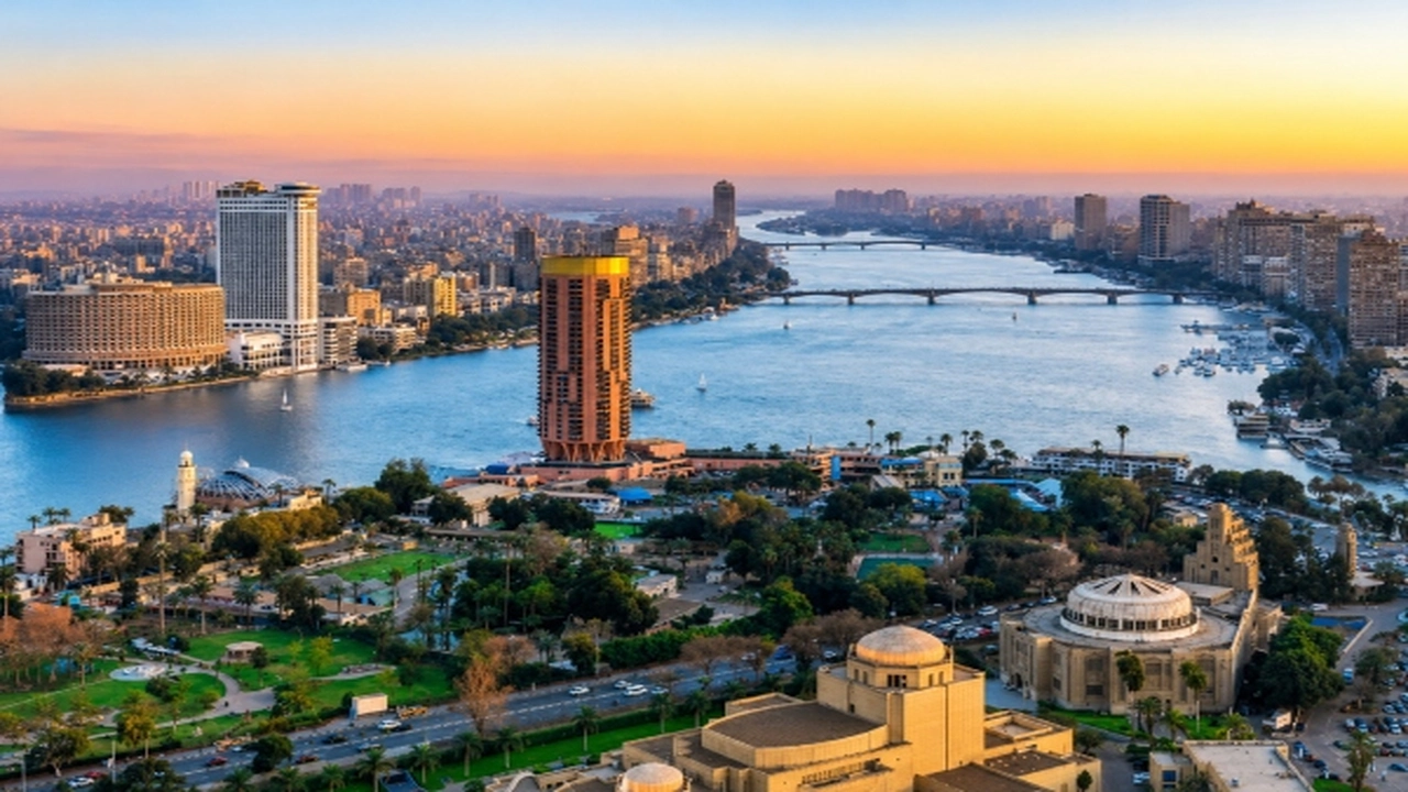 الأرصاد تحذر من طقس حار على القاهرة الكبرى وتسجل العظمى 34 درجة